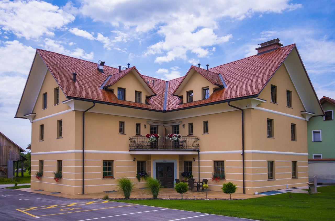 Nočitev z zajtrkom Karun 3*